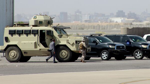 Военнослужащие в аэропорту Адена