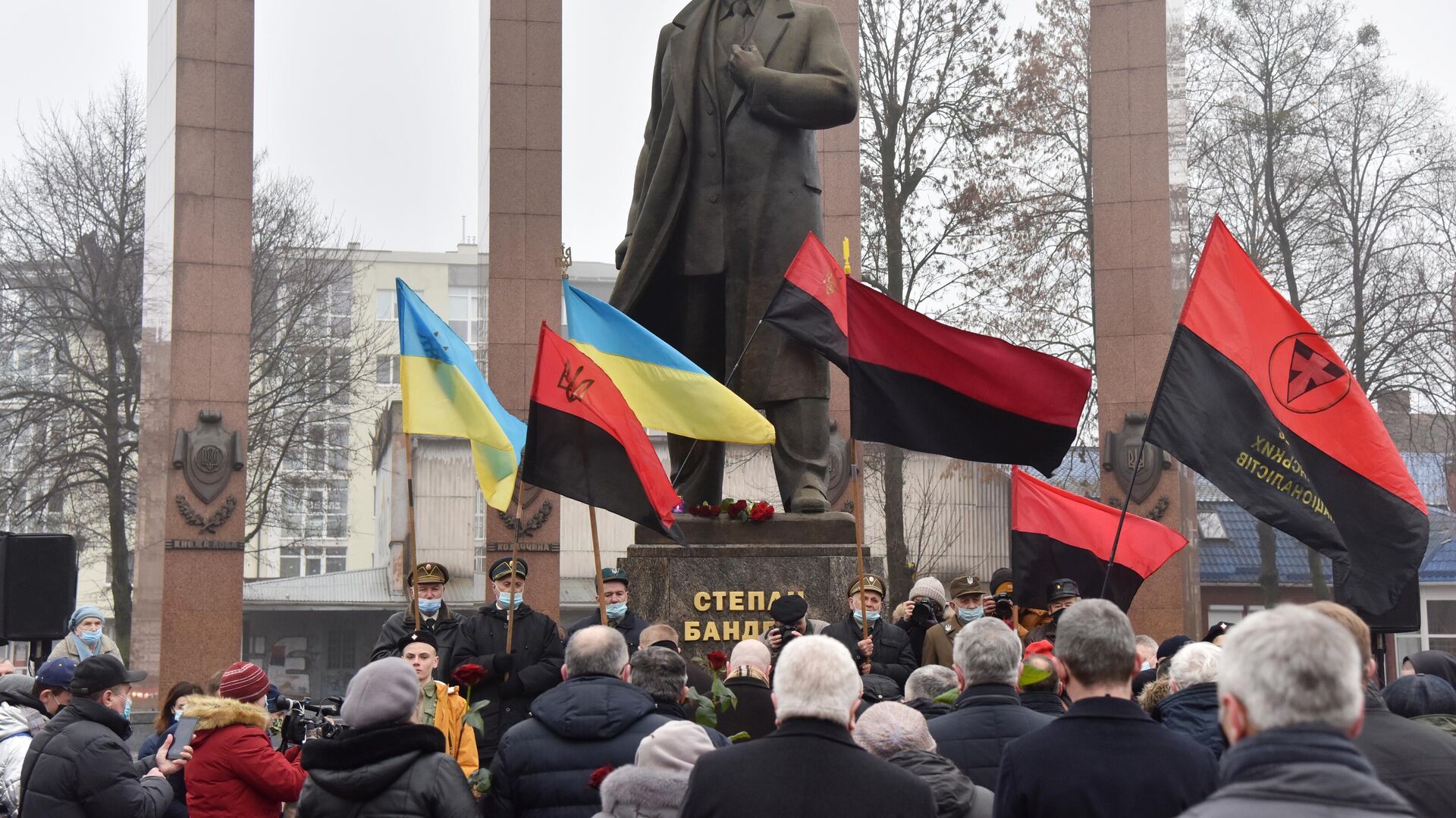 Участники митинга, приуроченного к 112 годовщине со дня рождения Степана Бандеры, во Львове - РИА Новости, 1920, 15.10.2021