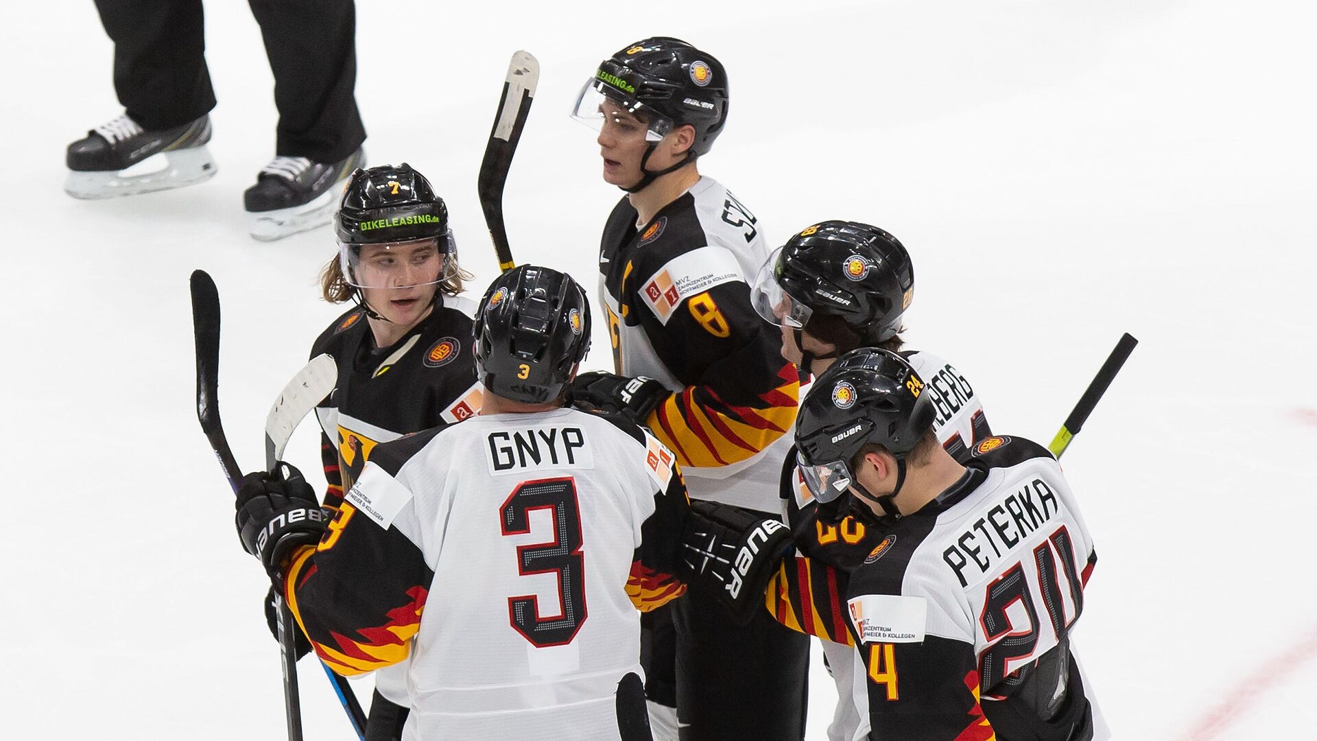 EDMONTON, AB - DECEMBER 26: Florian Elias #7, Simon Gnyp #3,Tim Stutzle #8, Manuel Alberg #28 and Maksymilian Szuber #4 of Germany celebrate Elias' goal against Canada during the 2021 IIHF World Junior Championship at Rogers Place on December 26, 2020 in Edmonton, Canada.   Codie McLachlan/Getty Images/AFP - РИА Новости, 1920, 03.01.2021