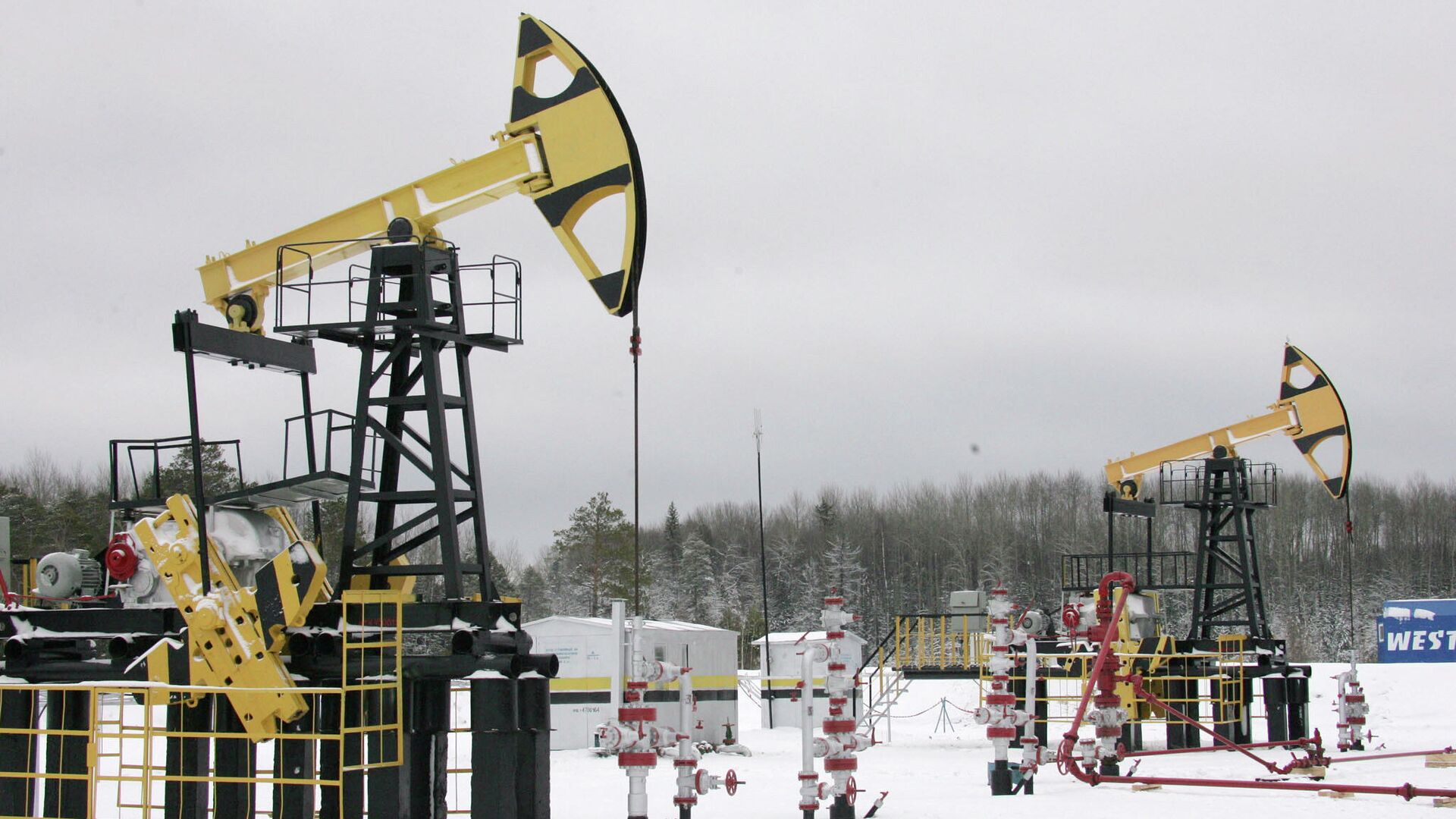 "Транснефть" за год увеличила поставки нефти на 1,7 процента