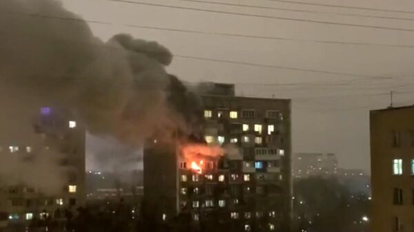 Пожар в жилом доме на Халтуринской улице в Москве