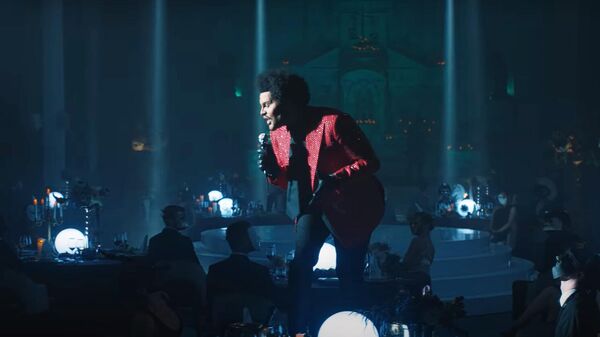 The Weeknd - Save Your Tears. Кадр видео