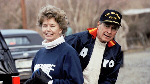 Нэнси Буш Эллис с братом, бывшим президентом США Джорджем Бушем-старшим