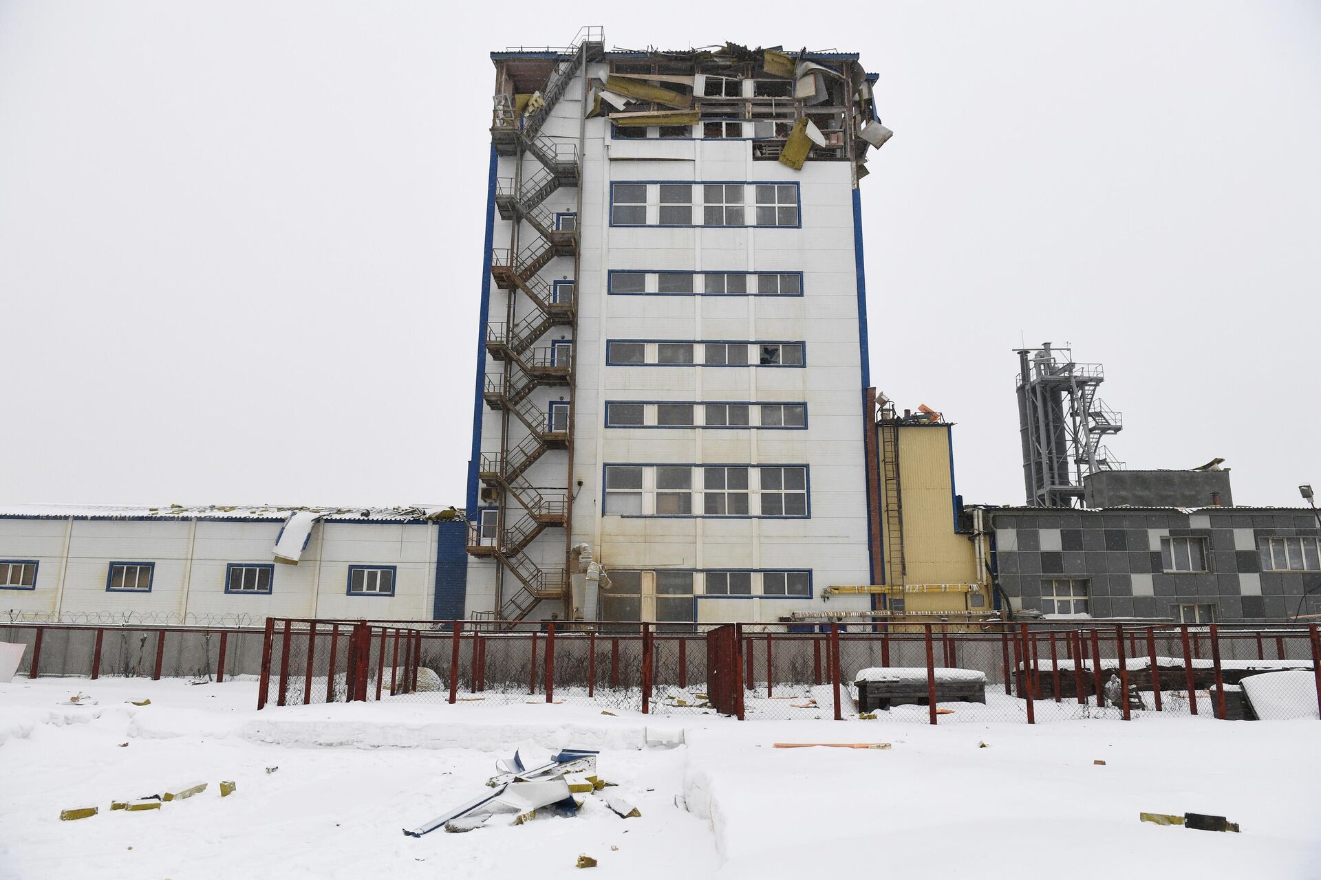 Производственное здание частично обрушилось в Новосибирске - РИА Новости, 1920, 11.01.2021