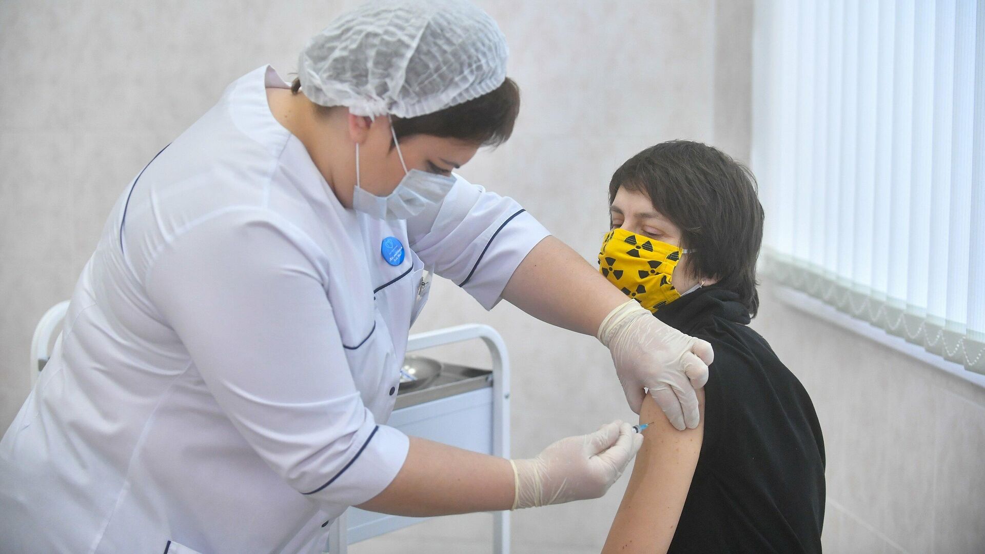 Вакцинация горожан от COVID-19 в Москве - РИА Новости, 1920, 14.01.2021