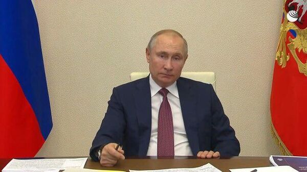 Практика показывает – она самая лучшая в мире – Путин о российской вакцине от коронавируса