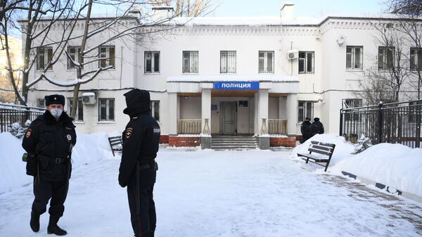 Здание 2-го отдела полиции Управления МВД России по г. о. Химки, куда доставлен Алексей Навальный, накануне задержанный в аэропорту Шереметьево 