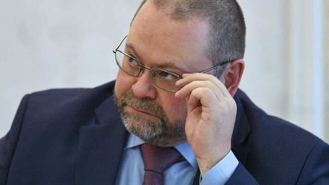 Губернатор Пензенской области Олег Мельниченко