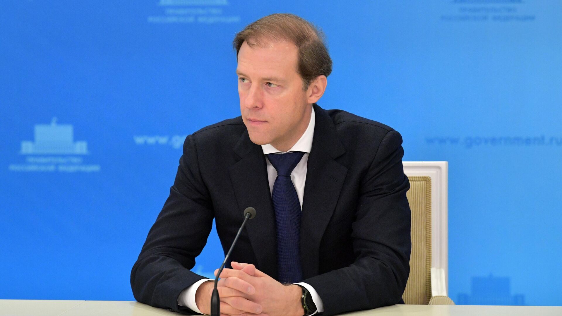 Мантуров ответил на вопрос о ценах на авто после изменений в утильсборе Мантуров ответил на вопрос о ценах на авто после изменений в утильсборе