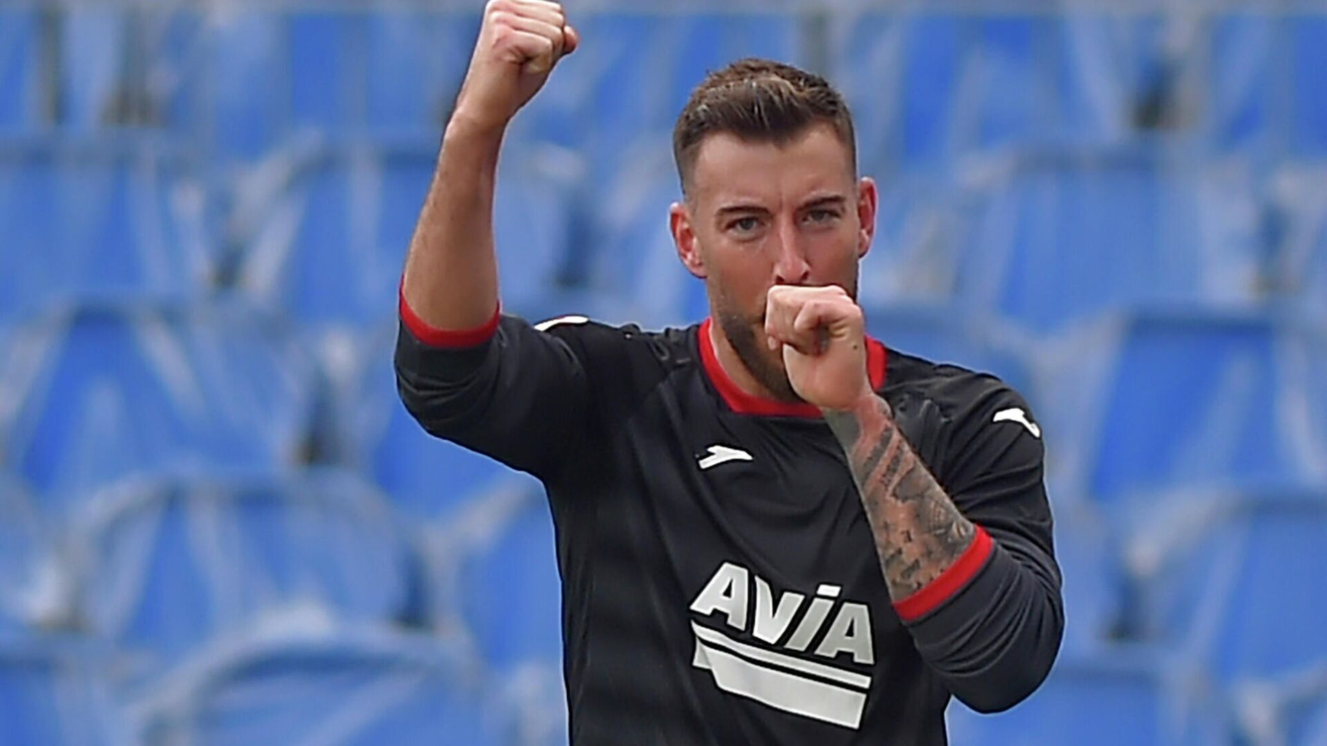 Eibar's Spanish forward Sergi Enrich celebrates after scoring a goal during the Spanish league football match between Real Sociedad and SD Eibar at the Anoeta stadium in San Sebastian on December 13, 2020. (Photo by ANDER GILLENEA / AFP) - РИА Новости, 1920, 19.01.2021