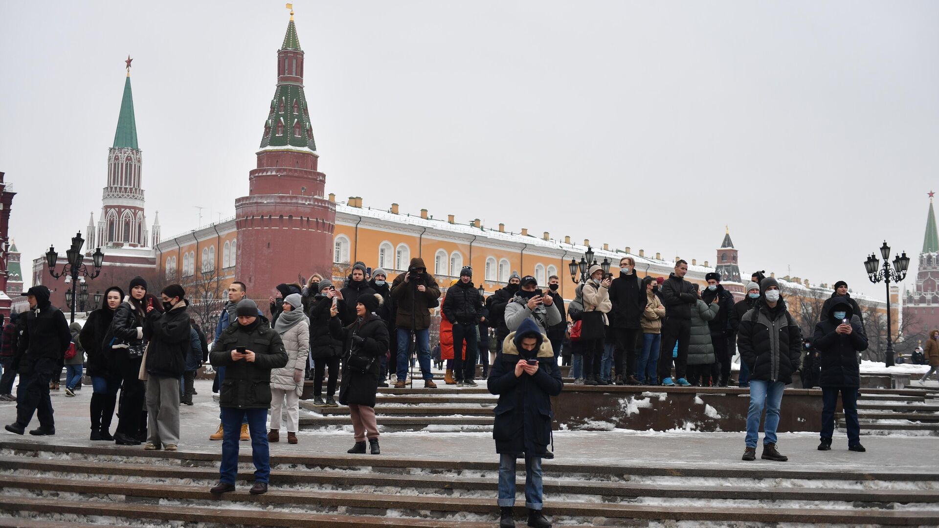 Люди на Манежной площади в Москве - РИА Новости, 1920, 23.01.2021