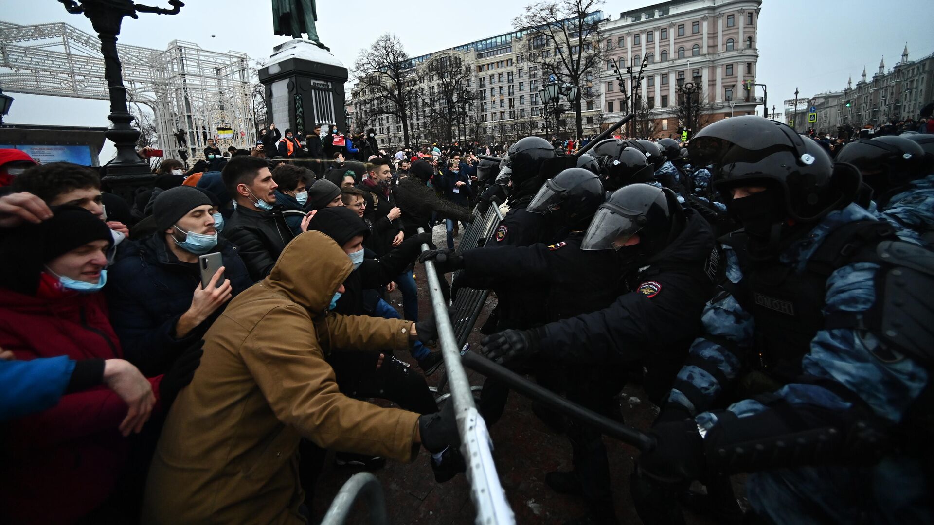 В каком году были митинги навального. Пушкинская площадь Москва митинг 23. Протесты в Москве 23 января 2021. Митинг на Пушкинской площади.