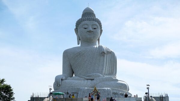 Статуя Большого Будды на острове Пхукет