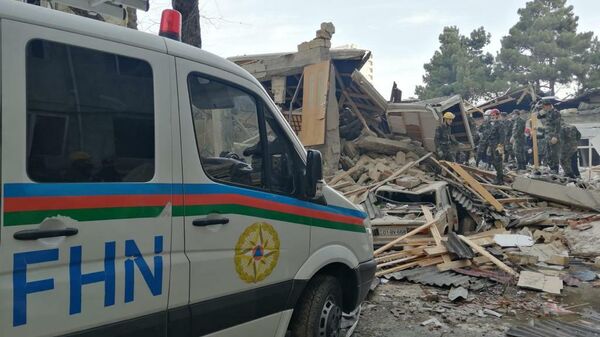 Последствия взрыва в городе Хырдалан в Азербайджане