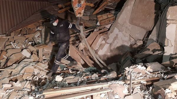 Последствия взрыва в городе Хырдалан в Азербайджане