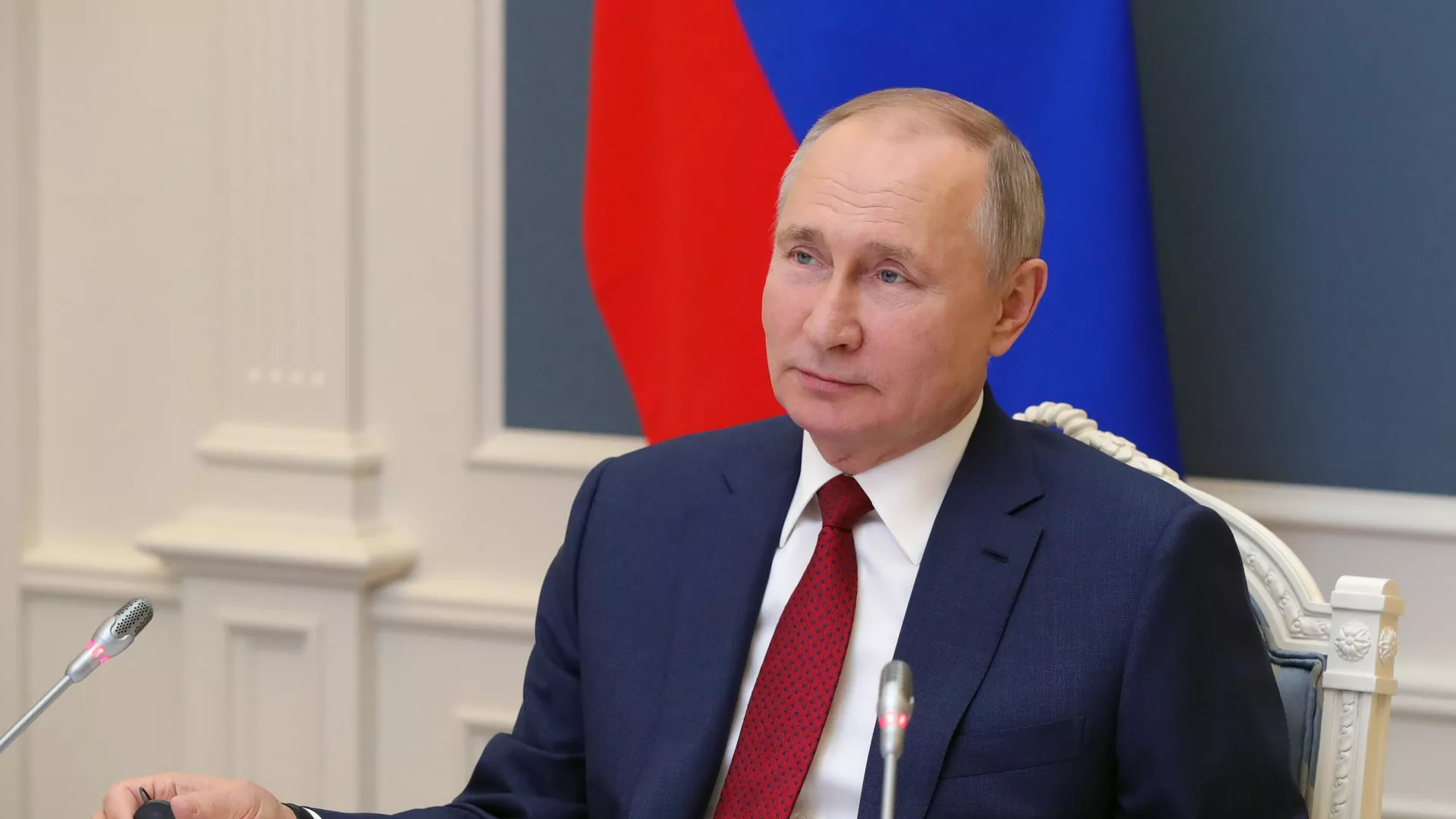 Президент РФ Владимир Путин выступает по видеосвязи на сессии Давосская повестка дня 2021 Всемирного экономического форума - РИА Новости, 1920, 27.01.2021