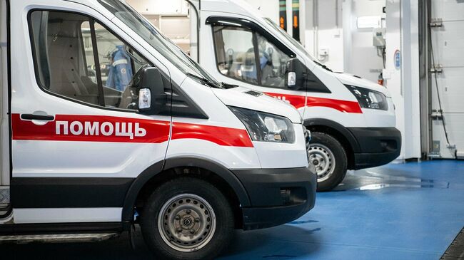 Автомобили медицинской помощи на новой подстанции скорой помощи в многопрофильной клинической больнице в Коммунарке