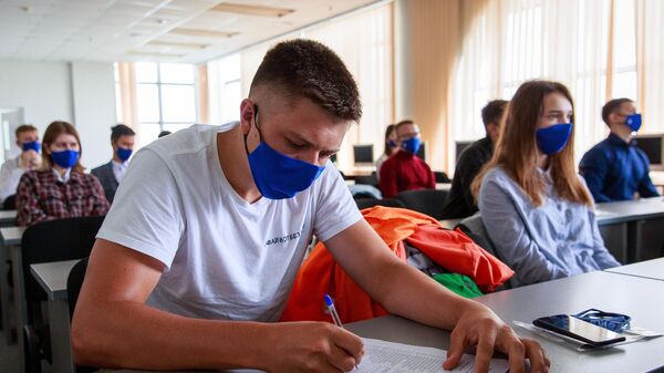 Студенты в аудитории Дальневосточного федерального университета во Владивостоке