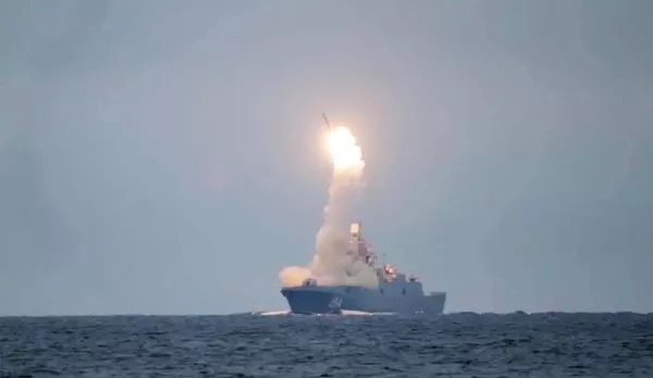 Запуск гиперзвуковой ракеты Циркон с фрегата Адмирал Горшков