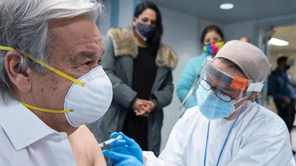 Генеральный секретарь ООН Антониу Гутерреш привился от коронавируса вакциной компании Moderna