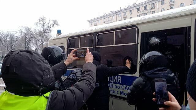 Первые задержания участников несогласованной акции в Москве  - РИА Новости, 1920, 31.01.2021