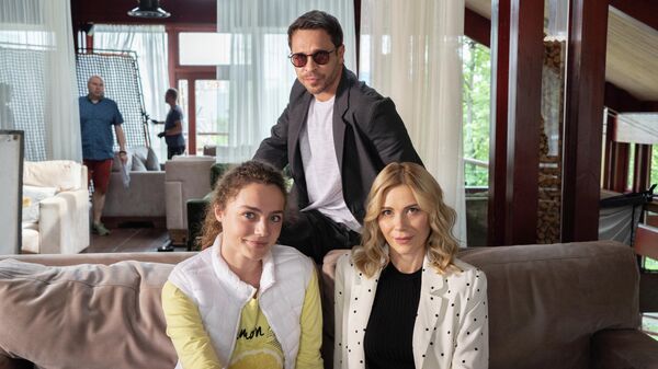 Съемки сериала Дылды