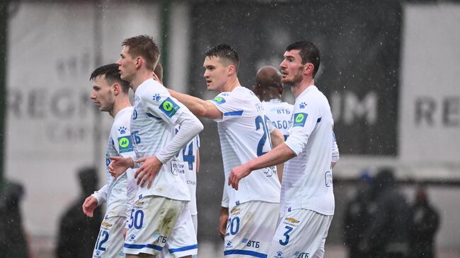 Футболисты Динамо на контрольном матче