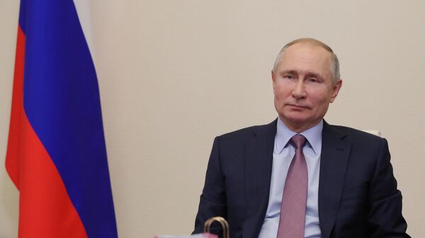 Президент РФ Владимир Путин во время встречи в режиме видеоконференции с лауреатами конкурса Учитель года России