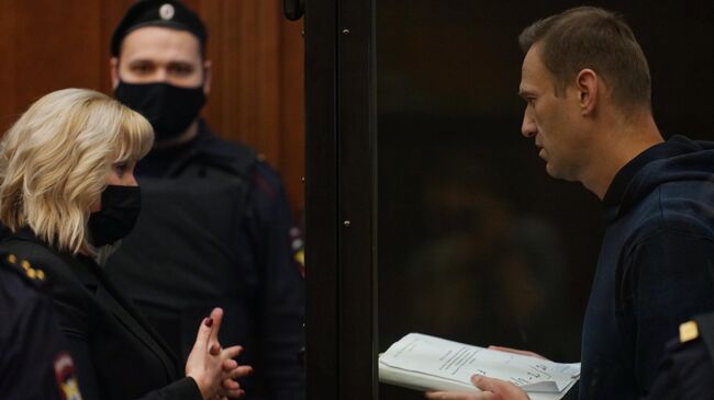 Алексей Навальный и Ольга Михайлова*
