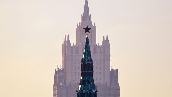 Вид на здание МИД в Москве