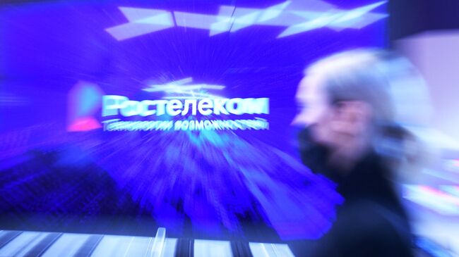 Открытие первого флагманского салона связи Ростелекома в Москве