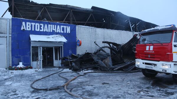 Последствия пожара на складе в Красноярске