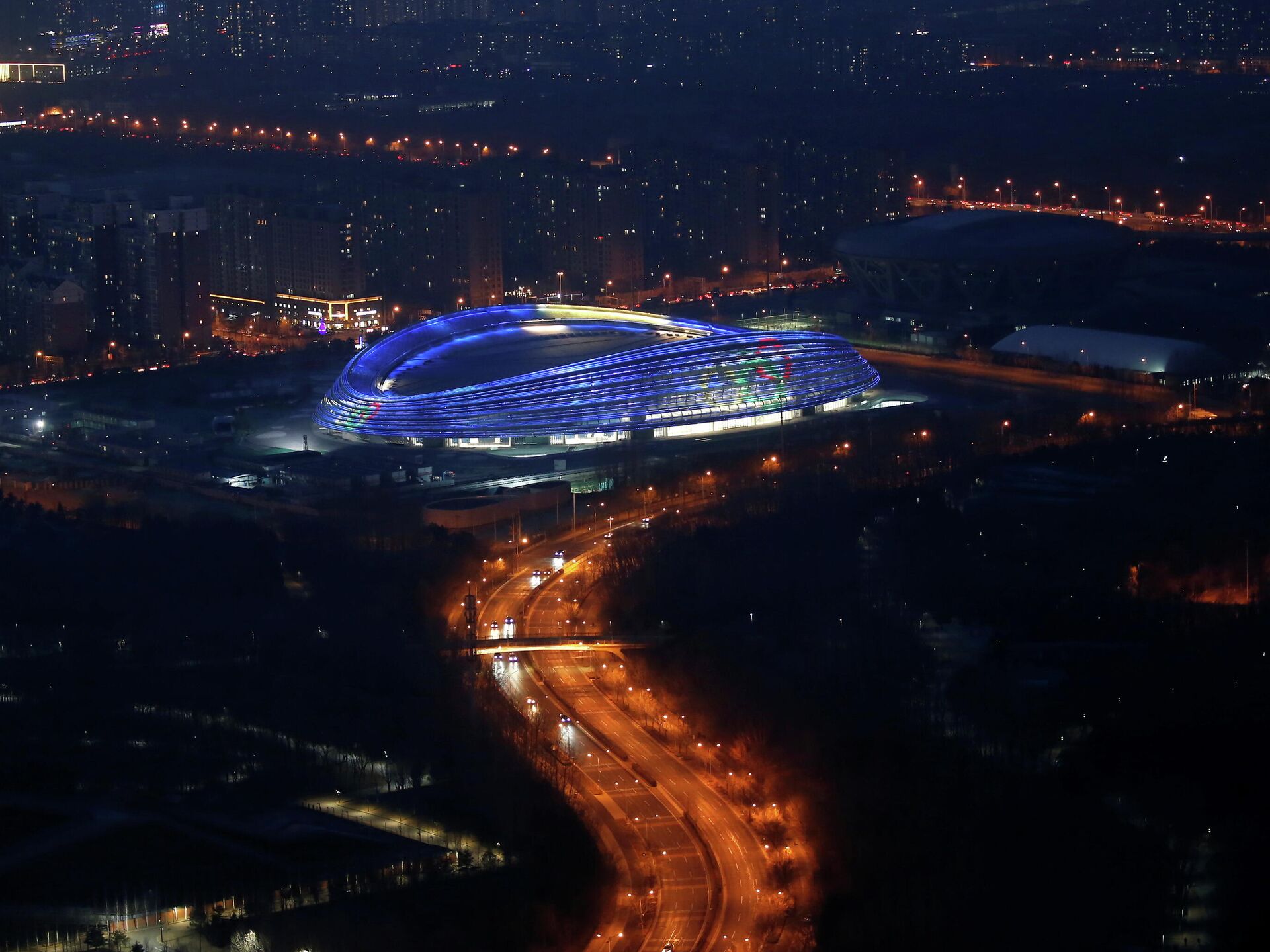 Ковид 2022 году. Национальный конькобежный стадион Пекин. Ледовый дворец в Пекине. Беговой стадион Пекин.