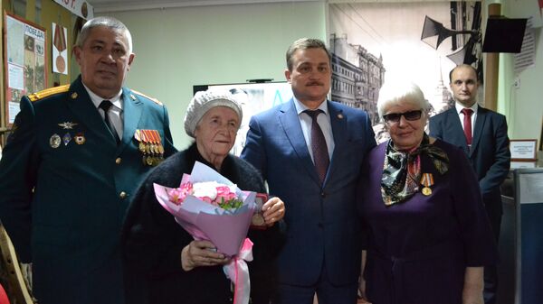 Медаль участника Великой Отечественной войны Михаила Феоктистова торжественно передали его сестре в Татарстане