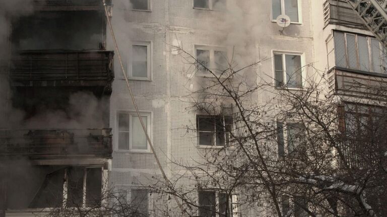 Пожар в девятиэтажном жилом доме в поселке Мосрентген