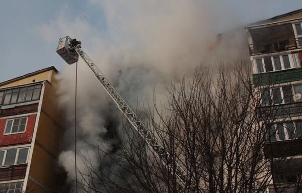 Пожар в девятиэтажном жилом доме в поселке Мосрентген