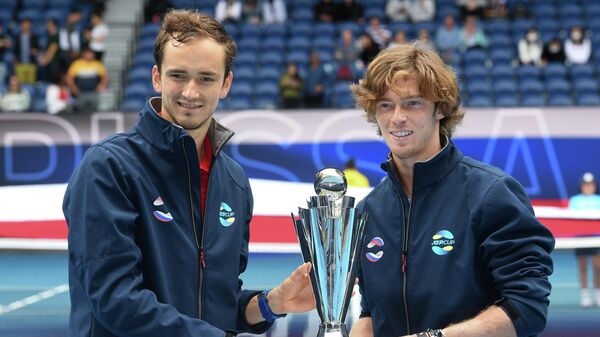 Российские теннисисты Даниил Медведев и Андрей Рублев (слева направо)