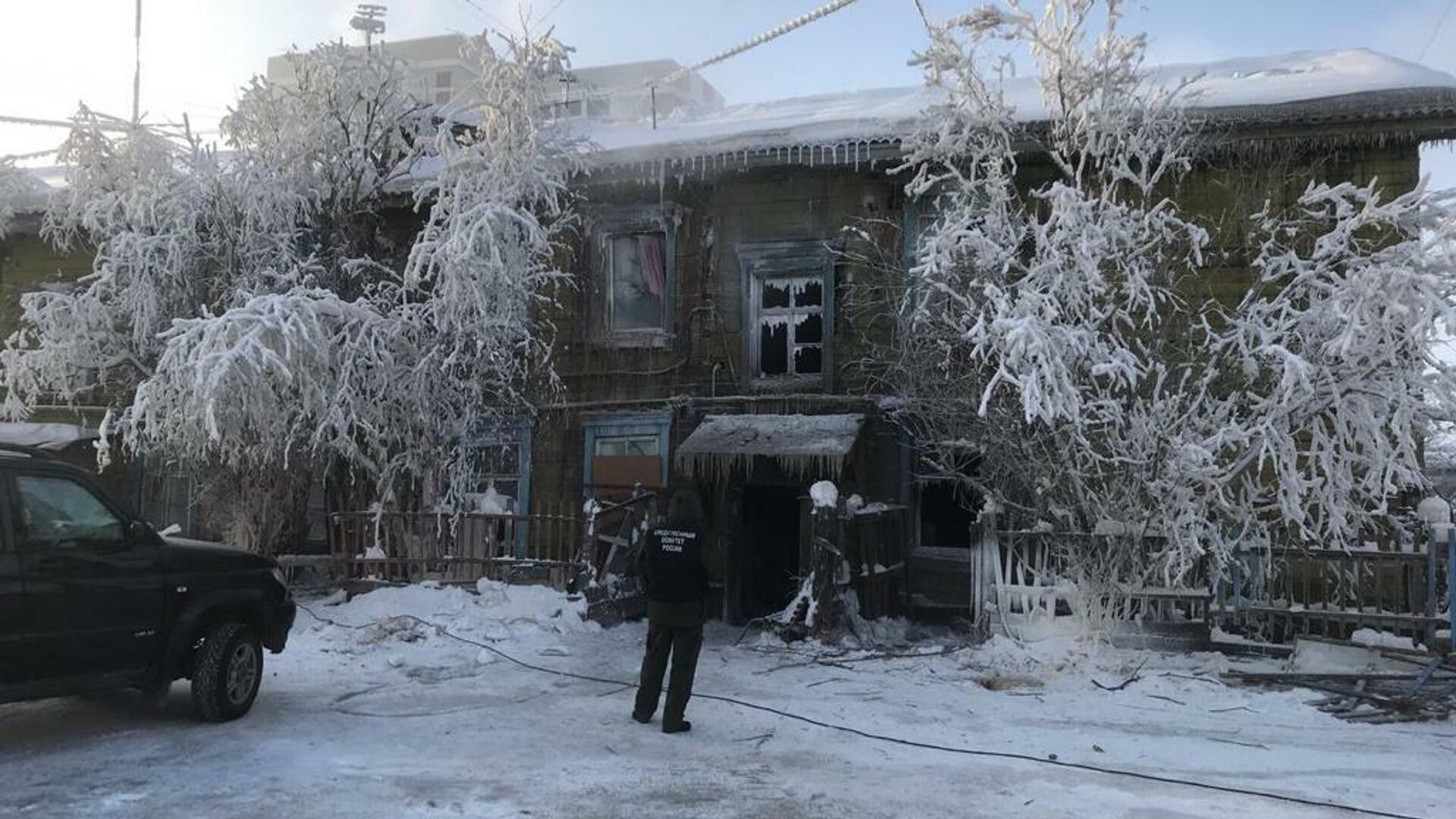  Пожар в многоквартирном доме на улице Шевченко в Якутске - РИА Новости, 1920, 08.02.2021