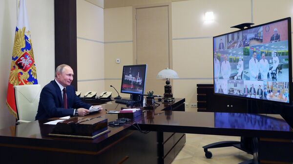 Президент РФ Владимир Путин проводит заседание Совета по науке и образованию в режиме видеоконференции