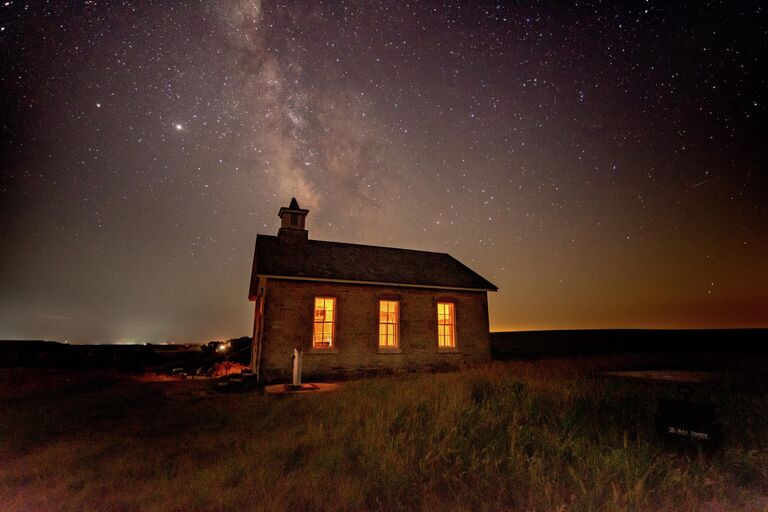 Снимок Lower Fox Creek School фотографа Steve Ferro, победивший среди участников из США в конкурсе Wiki Loves Monuments 2020