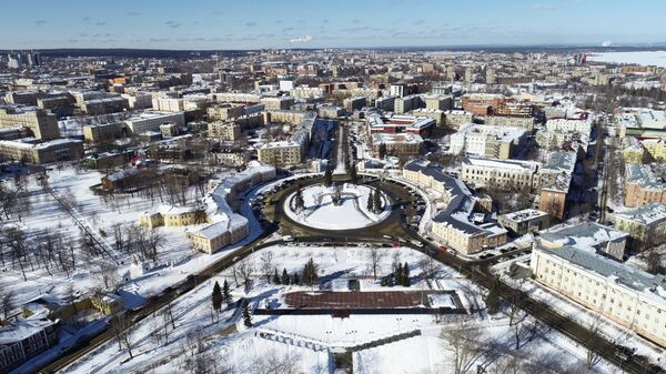 Вид на площадь Ленина на пересечении проспекта Карла Маркса и улицы Петербургской в Петрозаводске