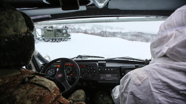 Военнослужащие разведывательного подразделения Печенгской бригады Северного флота на занятиях по тактической подготовке