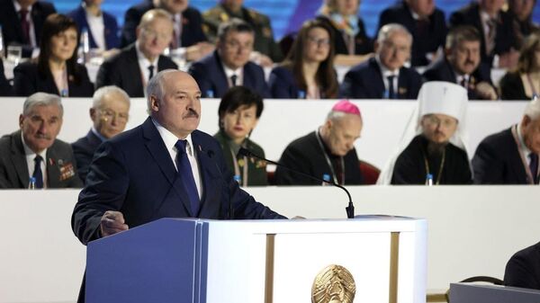 Президент Белоруссии Александр Лукашенко выступает на VI Всебелорусском народном собрании в Минске