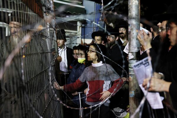 Ультраортодоксальные евреи протестуют против карантина в Иерусалиме