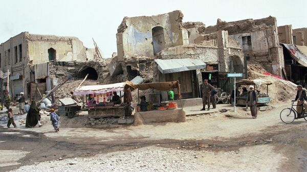 Улица Герата, разрушенная в результате артобстрела экстремистами. Республика Афганистан 