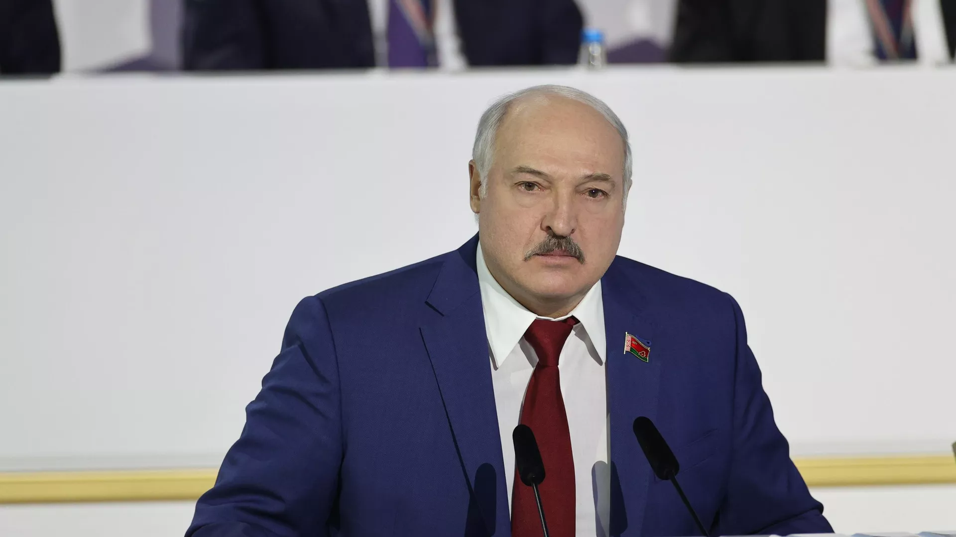 Президент Белоруссии Александр Лукашенко выступает на VI Всебелорусском народном собрании Президент Белоруссии Александр Лукашенко выступает на VI Всебелорусском народном собрании - РИА Новости, 1920, 20.04.2021