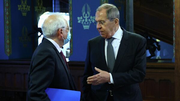 Министр иностранных дел РФ Сергей Лавров во время встречи с верховным представителем ЕС по внешней политике и политике безопасности Жозепом Боррелем 