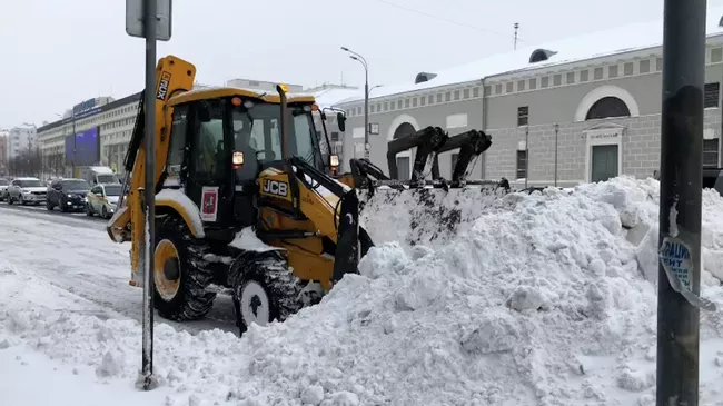Снежный апокалипсис: как Москву замело за сутки