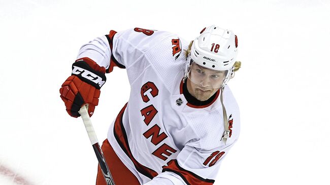 TORONTO, ONTARIO - AUGUST 13: Ryan Dzingel #18 of the Carolina Hurricanes warms up prior to Game Two of the Eastern Conference First Round against the Boston Bruins during the 2020 NHL Stanley Cup Playoffs at Scotiabank Arena on August 13, 2020 in Toronto, Ontario.   Elsa/Getty Images/AFP