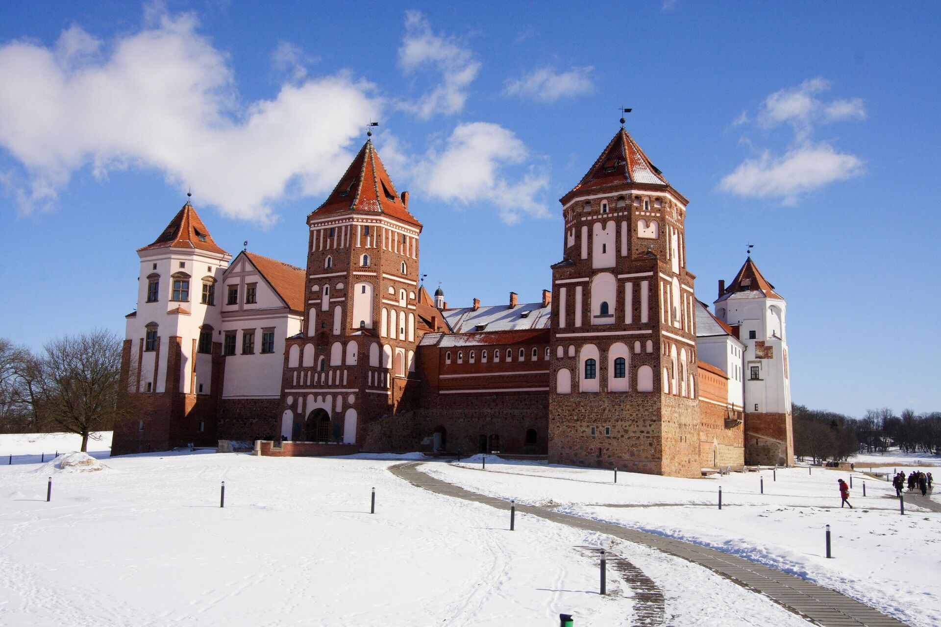 Мирский замок в Белоруссии - РИА Новости, 1920, 17.02.2021